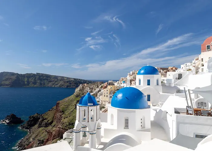 Willa Santo Blue Horizon - The Blue Domes View *