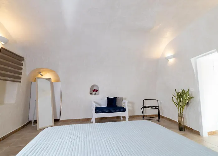 Santo Blue Horizon - The Blue Domes View *