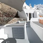 Santo Blue Horizon - The Blue Domes View