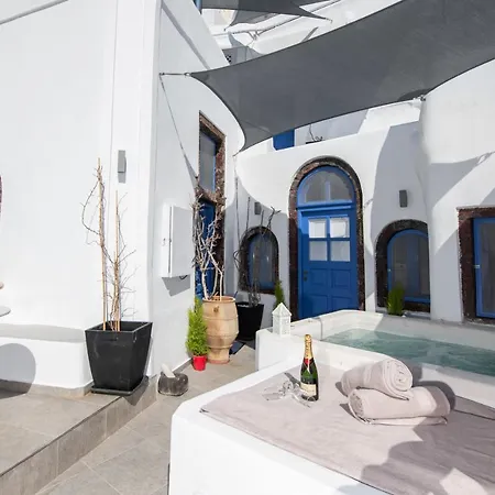 Villa Santo Blue Horizon Blue Domes View