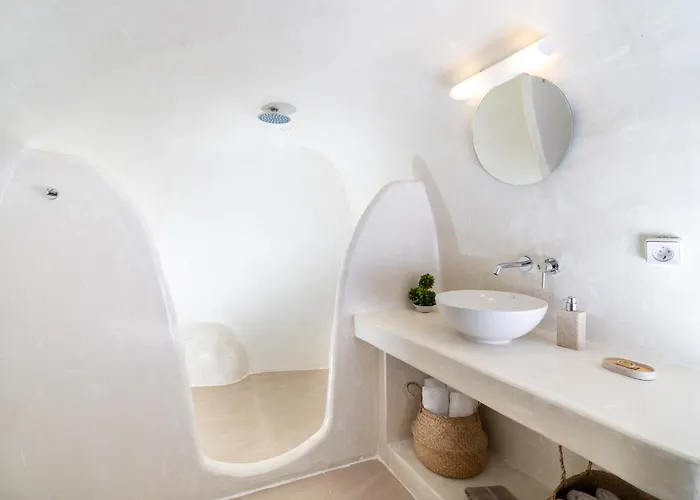 Santo Blue Horizon - The Blue Domes View * 伊亚