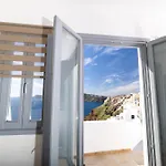 Santo Blue Horizon - The Blue Domes View Ия