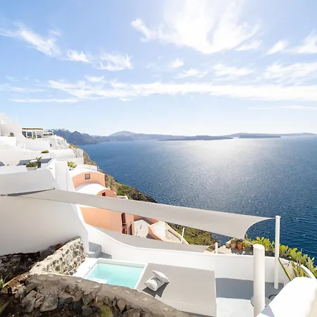 Santo Blue Horizon - The Blue Domes View * أويا
