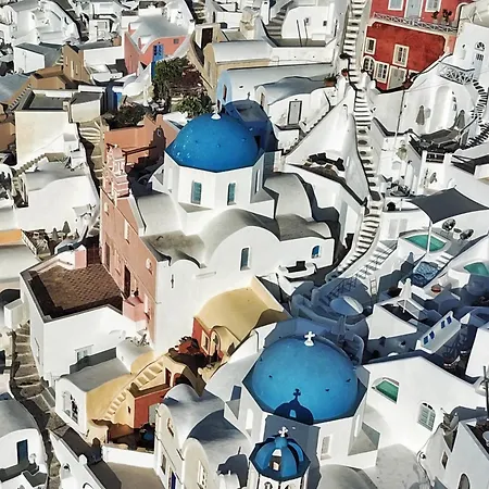 Santo Blue Horizon - The Blue Domes View * أويا