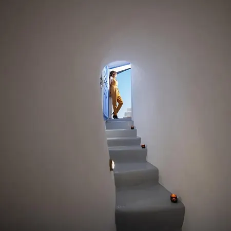 Santo Blue Horizon Blue Domes View Villa