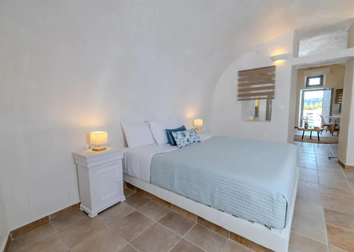 Santo Blue Horizon - The Blue Domes View *