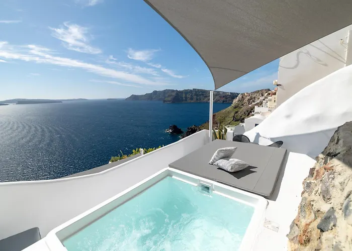 Santo Blue Horizon - The Blue Domes View * Oia