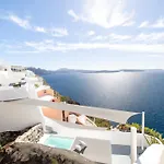 Santo Blue Horizon - The Blue Domes View * Oia